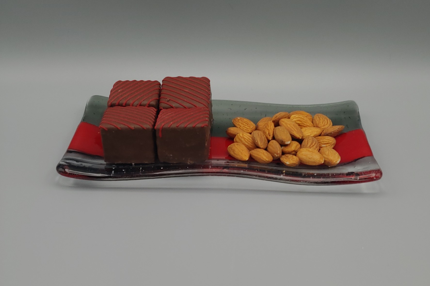 4&rdquo; x 8&rdquo; Sushi Plate &ndash; Red Opal/Silver Gray/Black Stringer picture