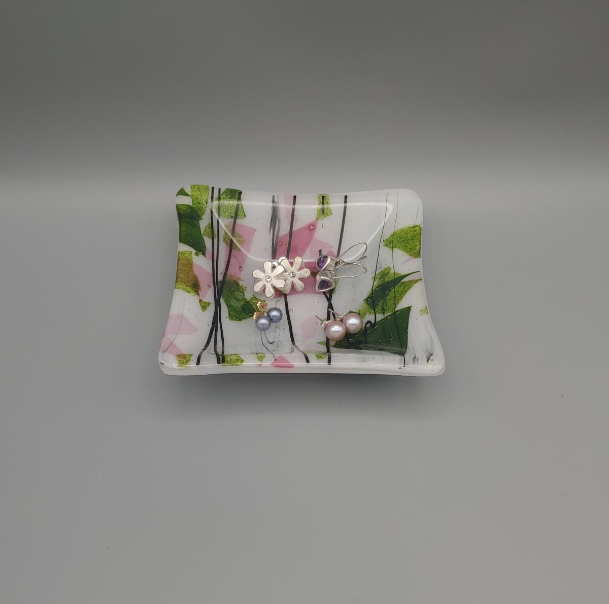 4" Square Dish &ndash; White w/Purple, Pink and Green Confetti picture