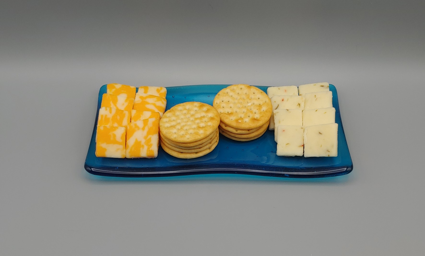 4” x 8” Sushi Plate – Caribbean Blue Transparent picture