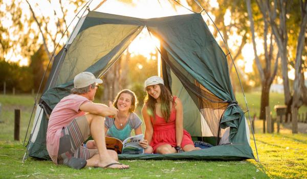 Saturday-Sunday tent caming