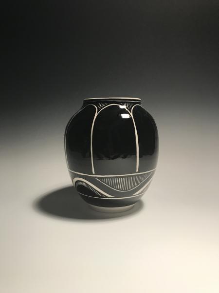 Medium Black and White Pot picture