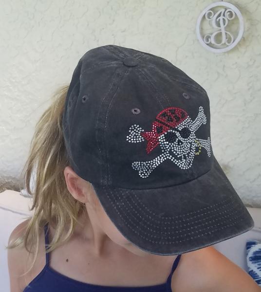 Skull & Crossbones Black Hat picture