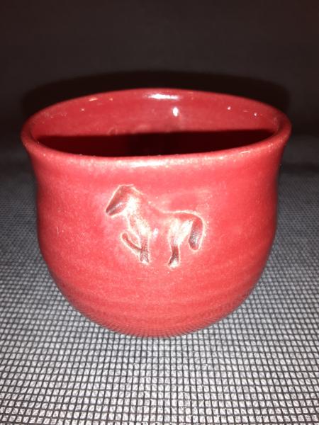 Tea Cup in Red (E25) picture