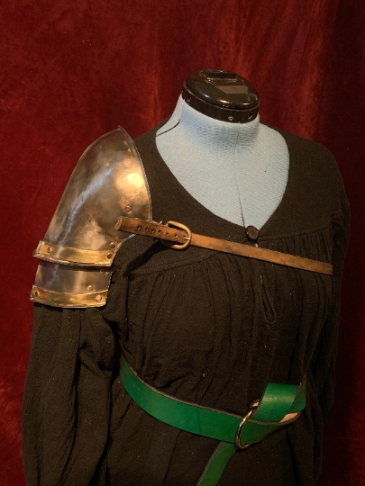 Paladin  Series Shoulder Pauldron - Single