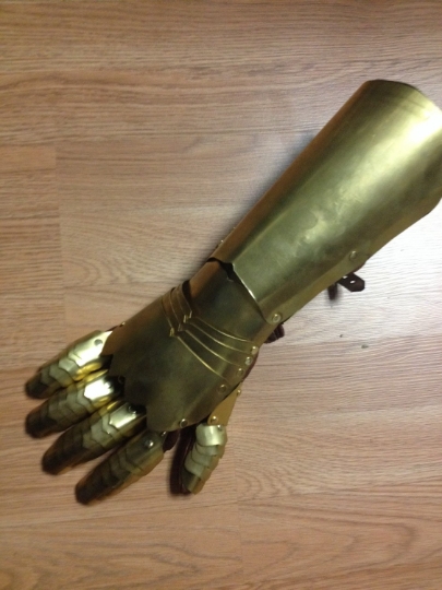 22g Brass Gaunlet with hinged vambrace - Pair of Gauntlets picture