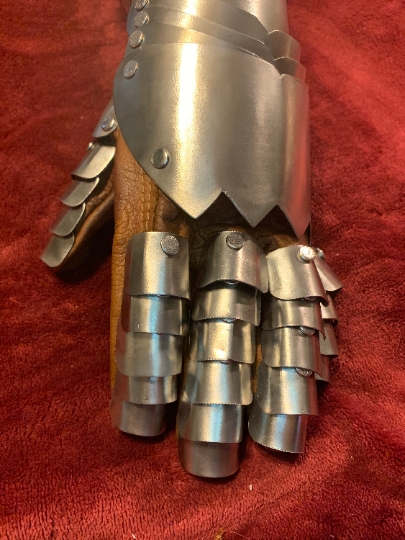22g Steel Gaunlet with hinged vambrace - Pair of Gauntlets picture