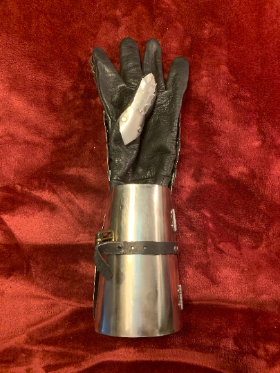 Gothic Style Stainless Steel Gaunlet - Single Gauntlet picture