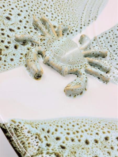 Platter with crab - large picture