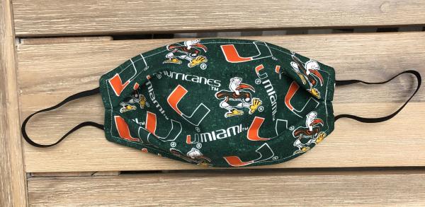 FABRIC MASK: UM Logo