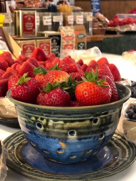 bowl - berry w/plate picture