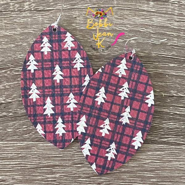 Mini Christmas Trees on Plaid- Leaf Shape picture