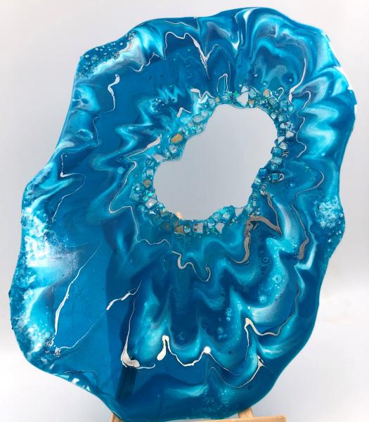 Crystal Blue Lotus Geode  (Transparent) picture