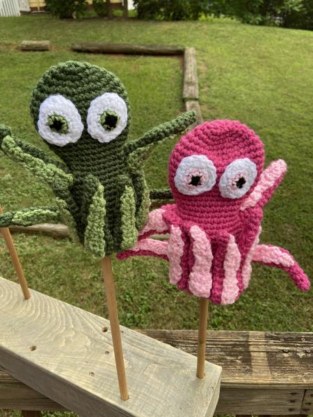 Octopi hand puppet picture