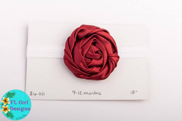 White with Maroon Flower / 9-12 months