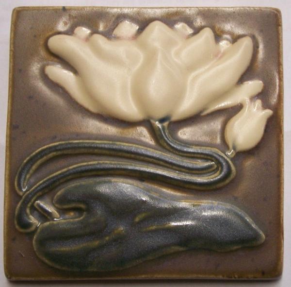 4x4 Water Lily Tile picture
