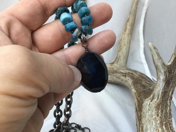 Necklace, blue Agate pendant, Apatite wafer beads picture
