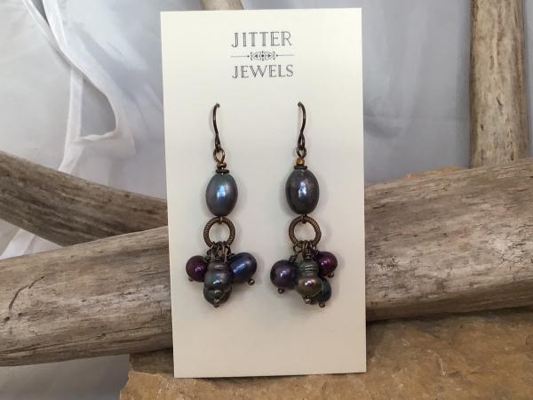 Earring, bronze and Freshwater Pearl picture