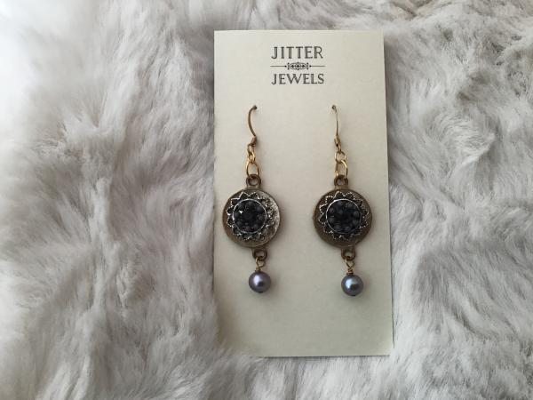 Earring vintage black crystal, pearl and silver picture