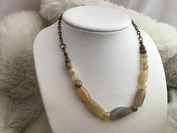 Necklace, Smooth Agate Nugget picture