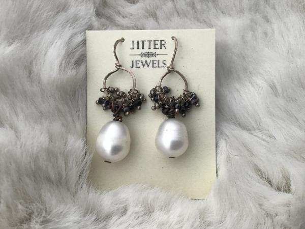 Earring Freshwater White Pearl, Twelve Micro Dangles