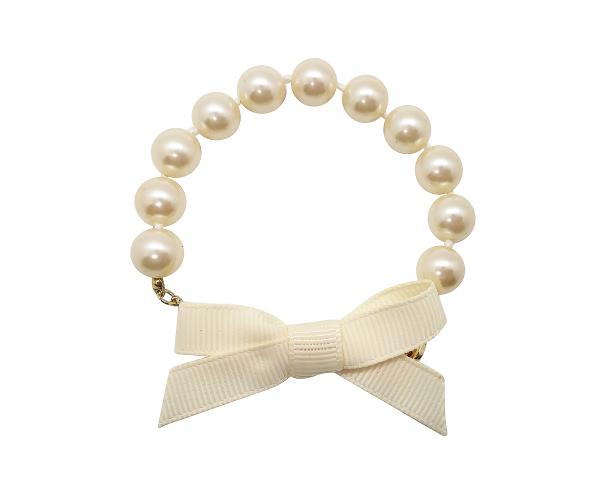 Ivory Bow Pearl Bracelet