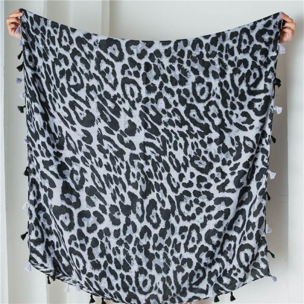 Leopard Scarf - Gray picture