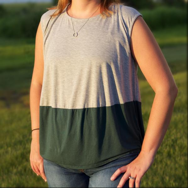 Short Sleeve Color Block Top With Tie Back