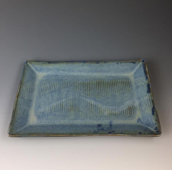 Rectangular small plate