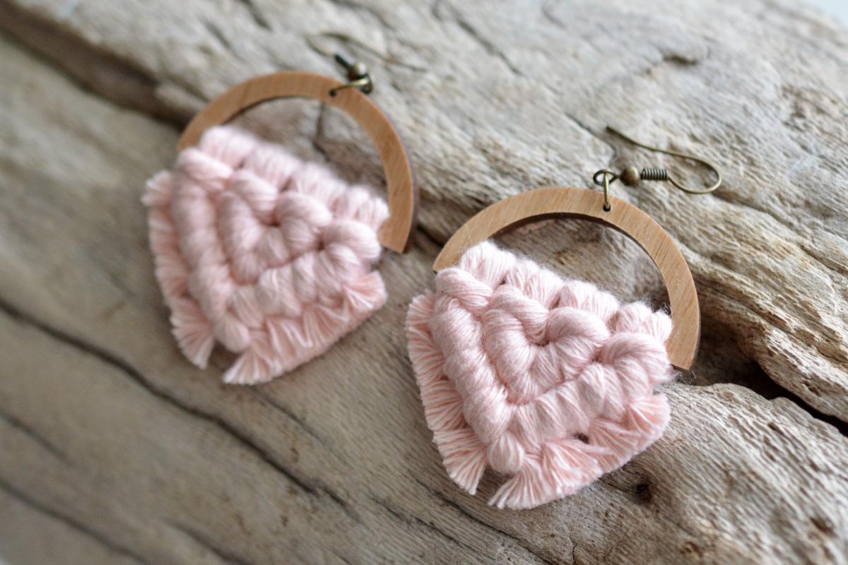 Rose Wooden Macrame Earrings picture