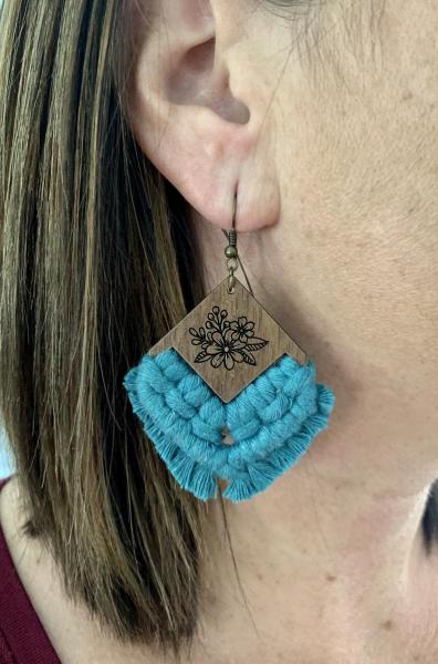 Teal Floral Macrame Earrings picture