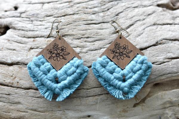 Teal Floral Macrame Earrings picture