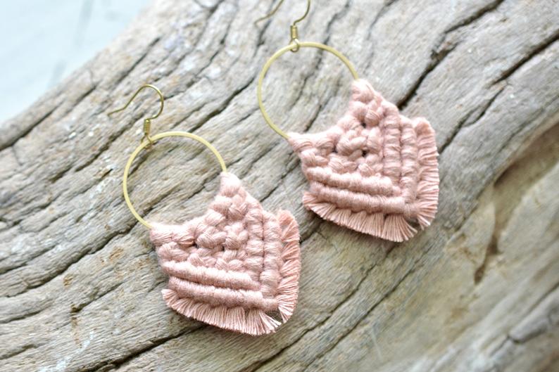 Blush Macrame Earrings picture