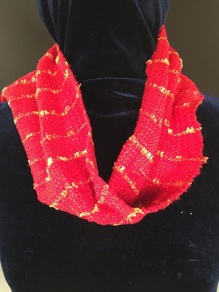 Mobius Scarf - Fire Engine Red picture