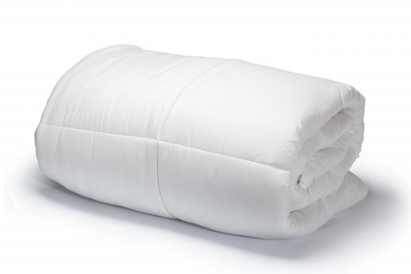 Super Soft Oversized Lightweight White Down Alternative Comforter picture