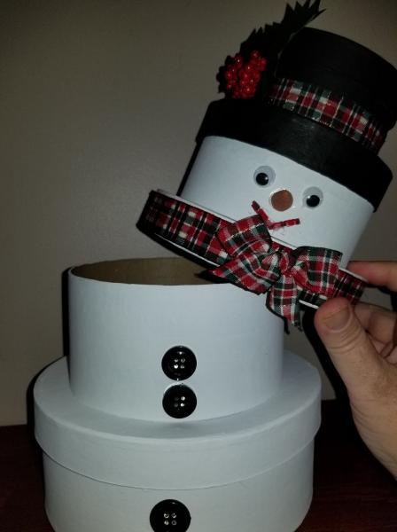 Hat Box Snowman picture
