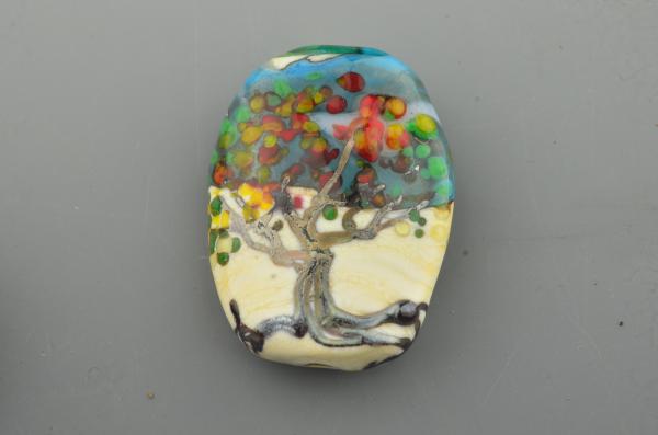 autumn tree pendant picture