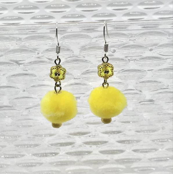 PomPom Earrings picture