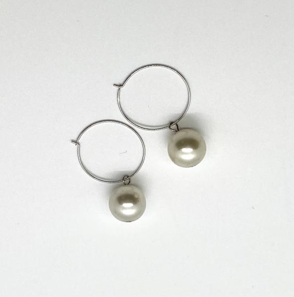 Pearl Drop Earrings picture