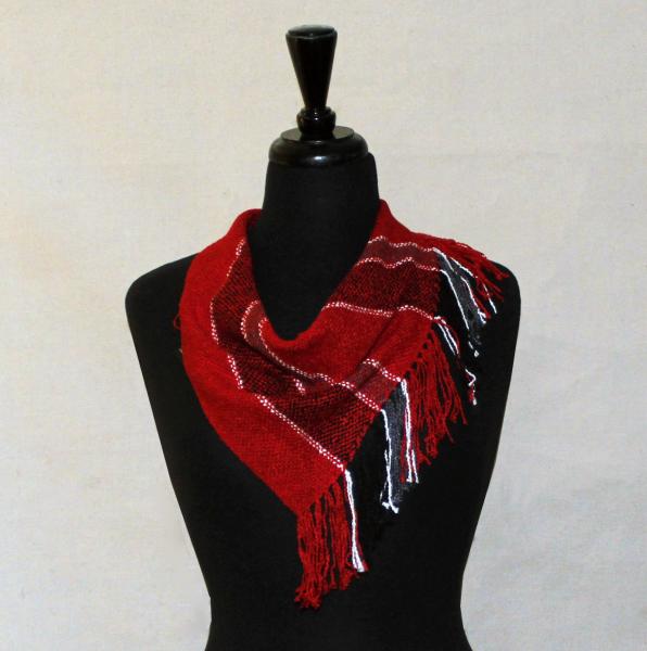 tri angle scarf