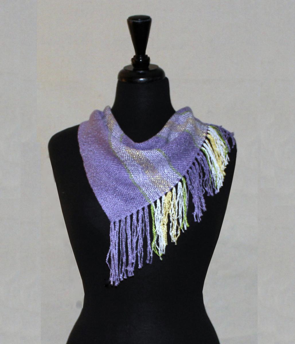 tri angle scarf picture