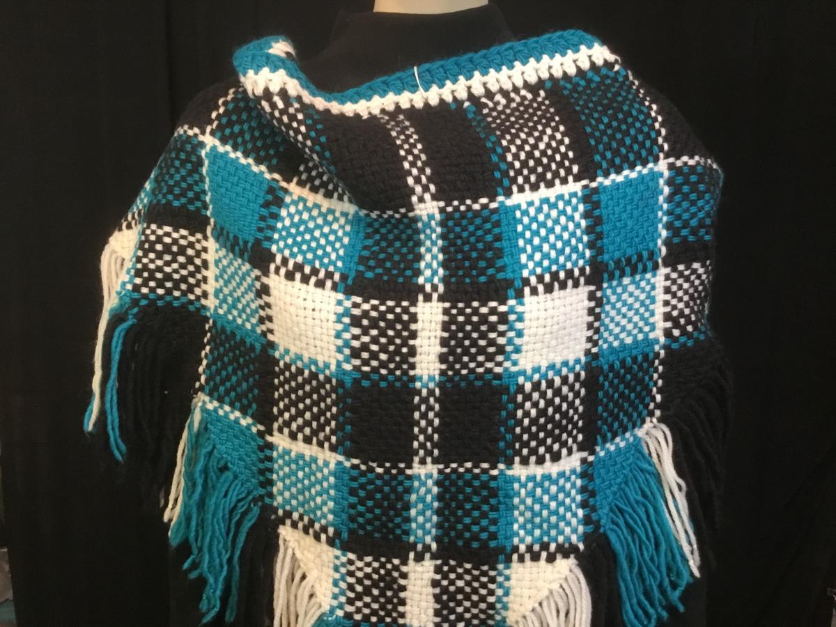 Handwoven wool/mohair triangular shawlette picture