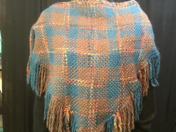 Handwoven wool triangular shawlette picture