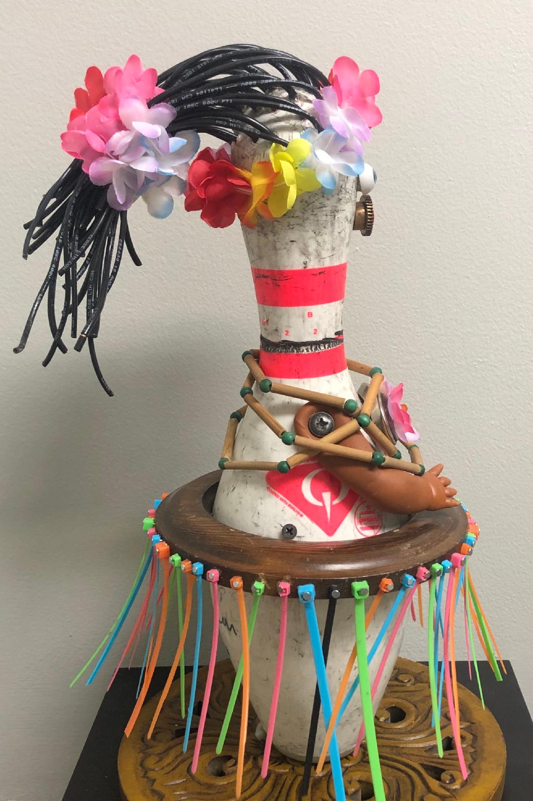 Hula Girl 9 &frac12;&rdquo; x 16 &frac12;&rdquo; x 9 &frac12;&rdquo; picture