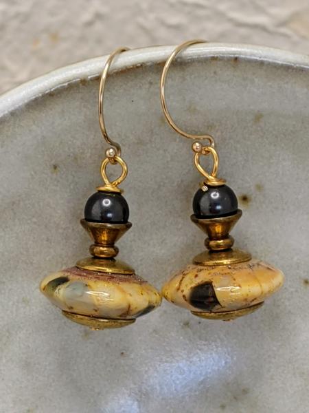 Lantern Dangles | Gold picture