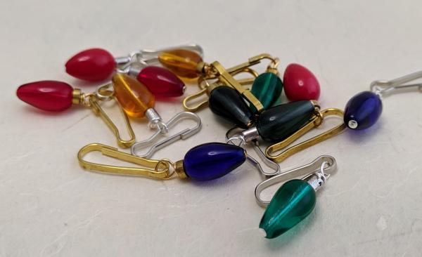 Bright Spot | Holiday Light Zipper Dangle | Small picture