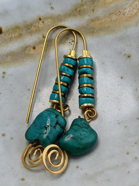 Long Turquoise Pebbles | Gold picture