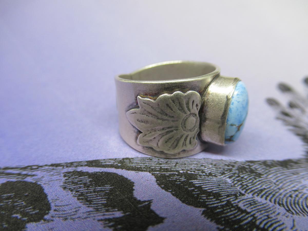 Water Hyacinth Ring picture