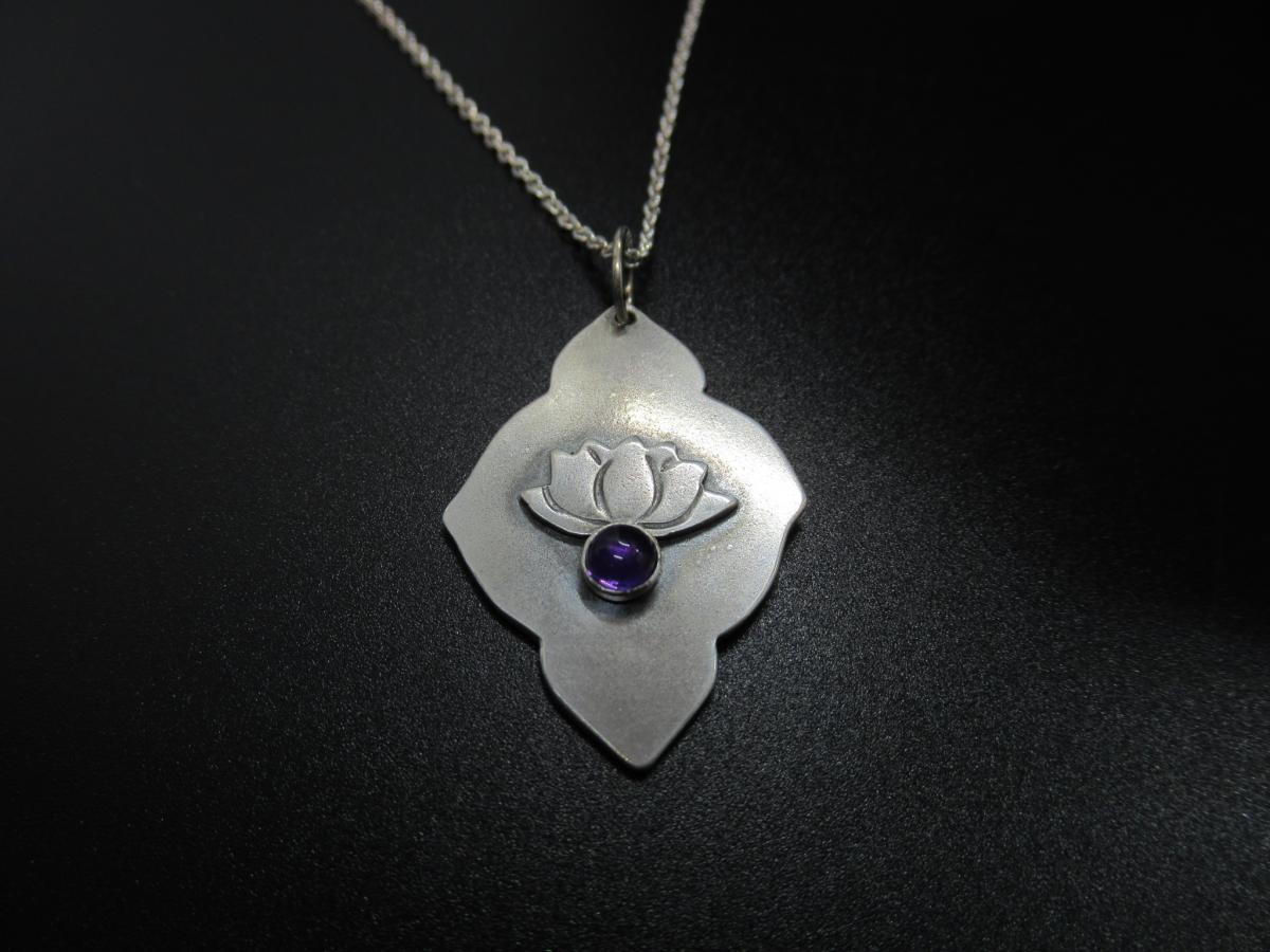 Amethyst Lotus Necklace picture