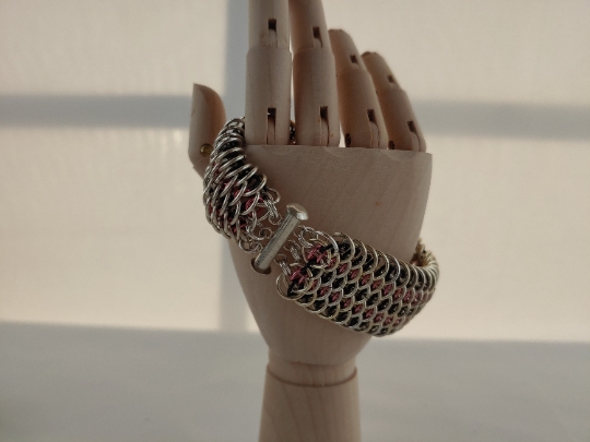 Dragonscale Chainmaille Bracelet