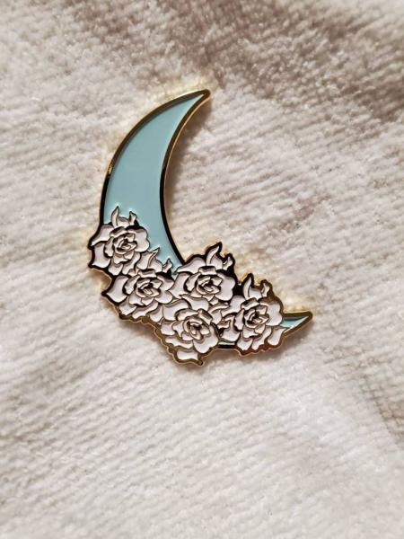 Crescent Moon Pin picture